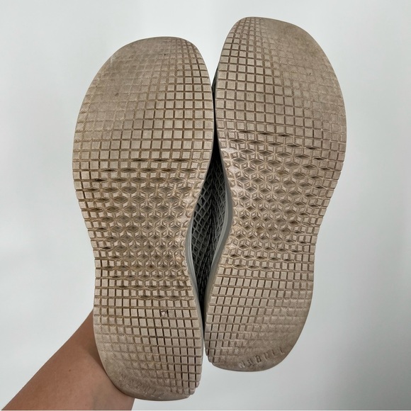 NoBull Project Mesh Runner Running Sneakers in Arctic Grey - Picture 9 of 9